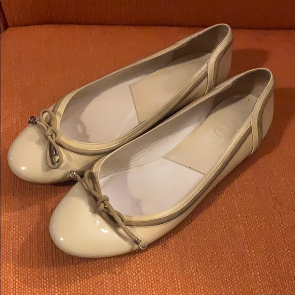Dior Patent Leather flats - Picture 1 of 9